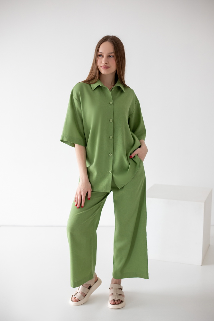 Костюм жіночий